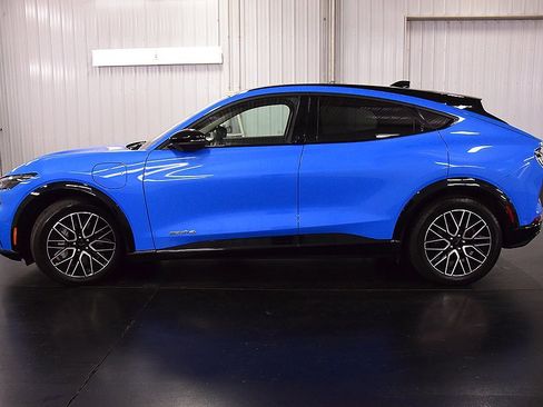 Used 2024 Ford Mustang Mach-E Premium image 4