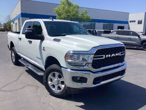 Used 2024 RAM 2500 Big Horn AWD/4WD image 1