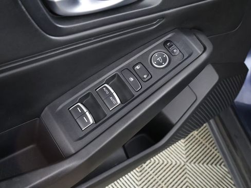 Used 2024 Honda Accord EX image 37