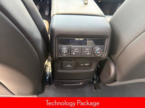 Used 2023 GMC Acadia AT4 w/ Technology Package AWD/4WD image 26