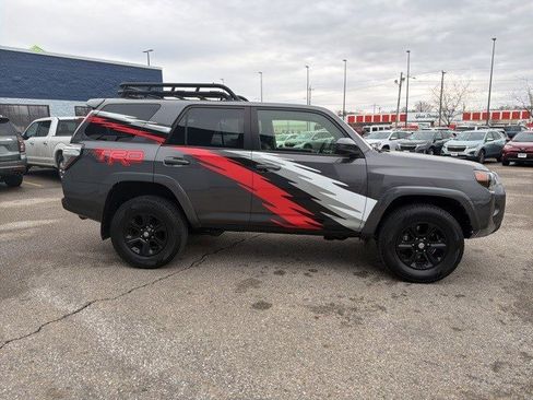 Used 2014 Toyota 4Runner SR5 image 6