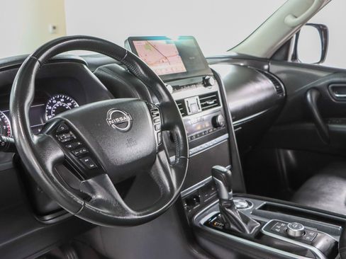 Used 2022 Nissan Armada SV w/ SV Appearance Package RWD image 23