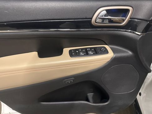 Used 2016 Jeep Grand Cherokee Limited 75th Anniversary image 16