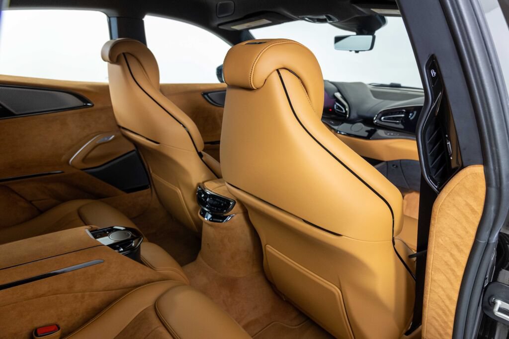 Used 2025 Ferrari Purosangue AWD/4WD image 64