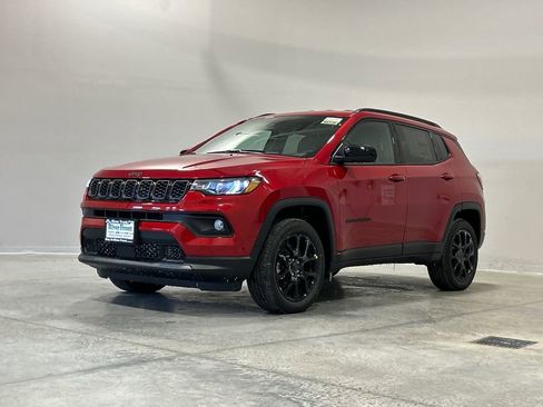 New 2026 Jeep Compass Latitude image 2