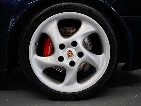 Used 1996 Porsche 911 Carrera 4S AWD/4WD image 51