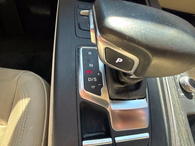 Used 2017 Audi A4 2.0T Ultra Premium w/ Convenience Package FWD image 25
