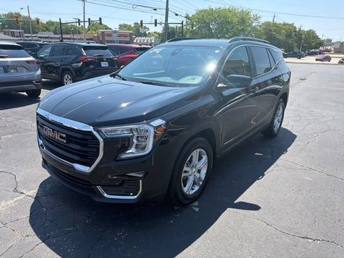 Certified 2023 GMC Terrain SLE w/ Driver Convenience Package FWD image 3