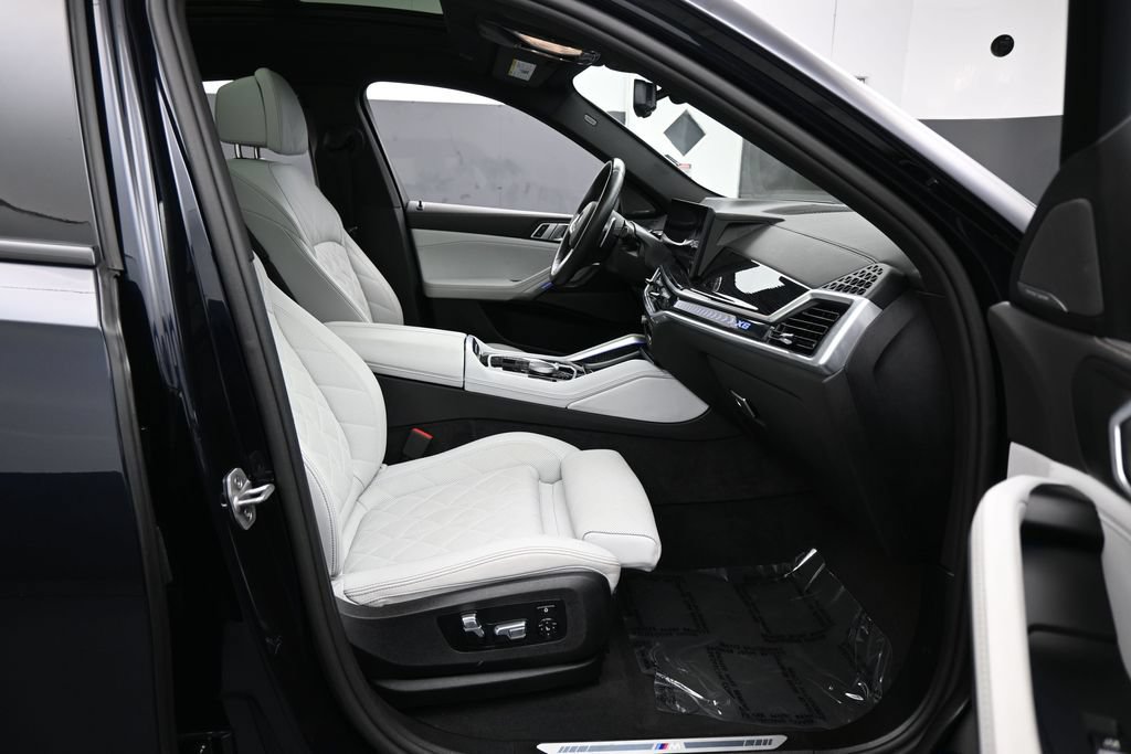 Used 2025 BMW X6 xDrive40i AWD/4WD image 45