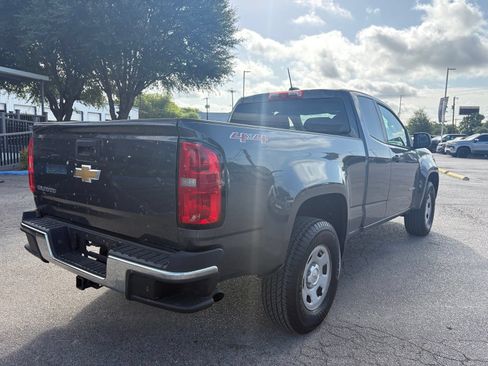 Used 2016 Chevrolet Colorado W/T w/ WT Convenience Package AWD/4WD image 3