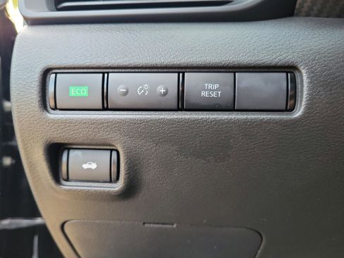 Certified 2025 Nissan Sentra S w/ Trunk Package image 21