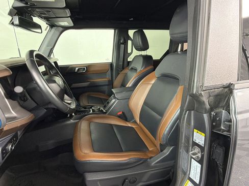 Used 2023 Ford Bronco Outer Banks AWD/4WD image 5