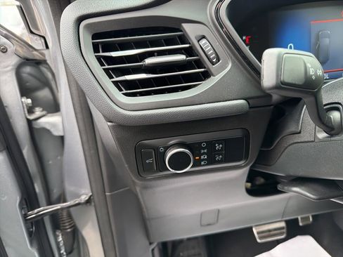 Used 2024 Ford Escape ST-Line FWD image 18