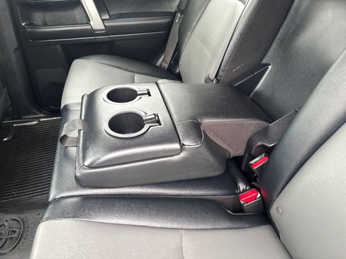 Used 2024 Toyota 4Runner SR5 Premium w/ Moonroof Package AWD/4WD image 39