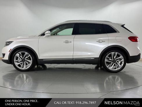 Used 2018 Lincoln MKX Reserve w/ Driver Assistance Package FWD image 9