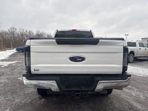 Used 2019 Ford F250 XLT image 9