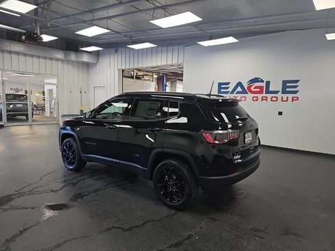 New 2026 Jeep Compass Latitude AWD/4WD image 7