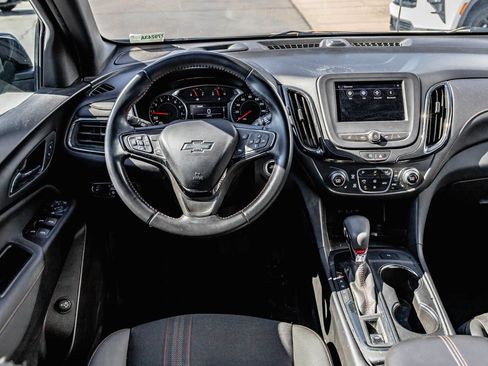 Used 2022 Chevrolet Equinox RS FWD image 11