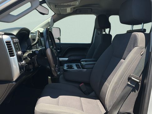 Used 2018 Chevrolet Silverado 2500 LT w/ All Star Edition AWD/4WD image 9