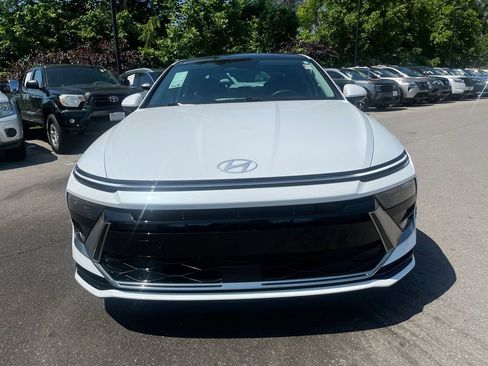 Used 2024 Hyundai Sonata SEL w/ Convenience Package FWD image 36