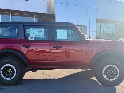 New 2025 Ford Bronco 4-Door w/ Sasquatch Package AWD/4WD image 5