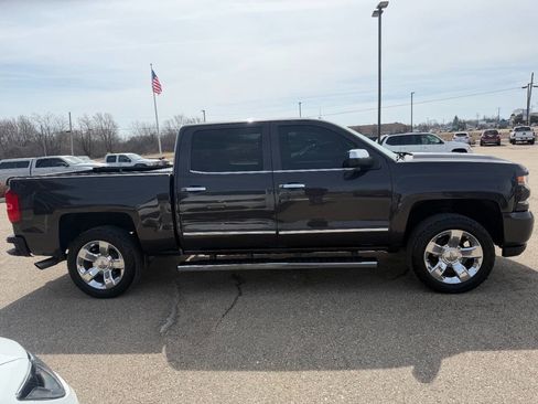 Used 2016 Chevrolet Silverado 1500 LTZ Z71 w/ LTZ Plus Package image 6