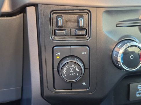 Used 2024 Ford F150 XLT w/ Tow/Haul Package AWD/4WD image 32