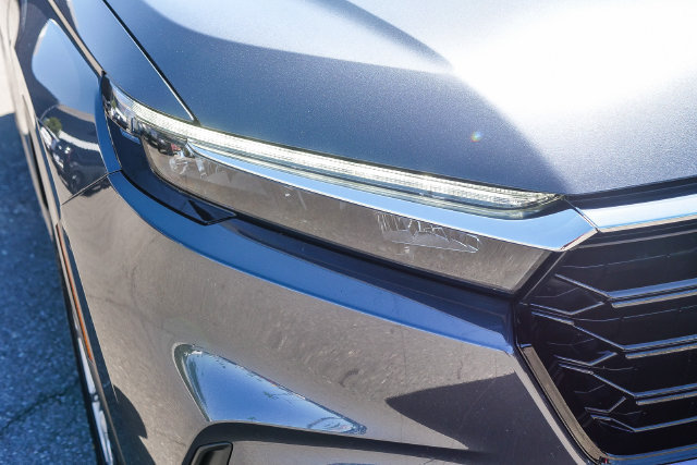 Used 2025 Honda CR-V EX-L image 11