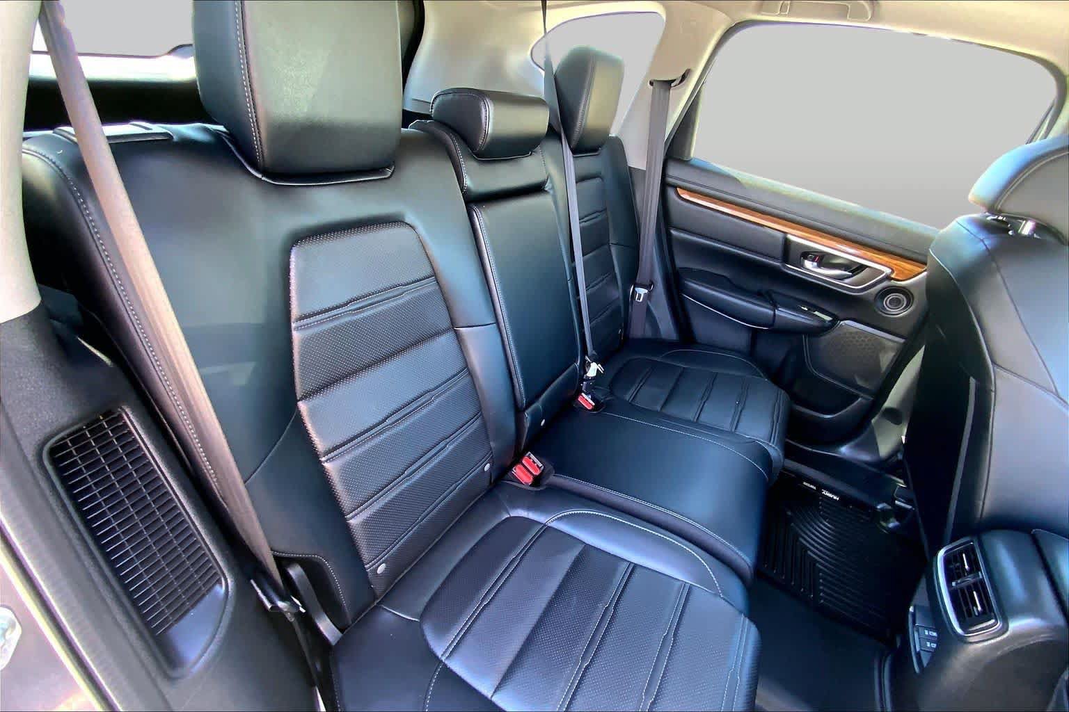 Used 2022 Honda CR-V Touring image 18