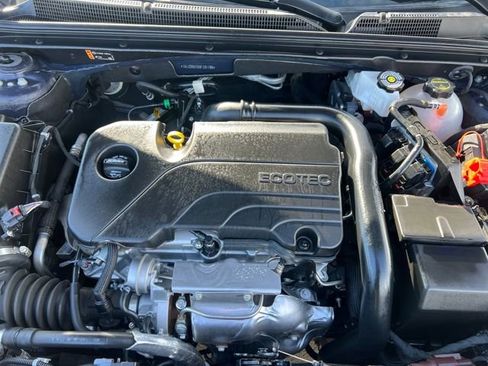 Used 2025 Chevrolet Malibu LT image 28