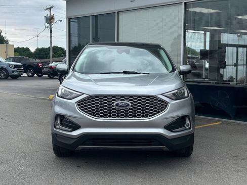 Used 2024 Ford Edge SEL w/ Convenience Package AWD/4WD image 2