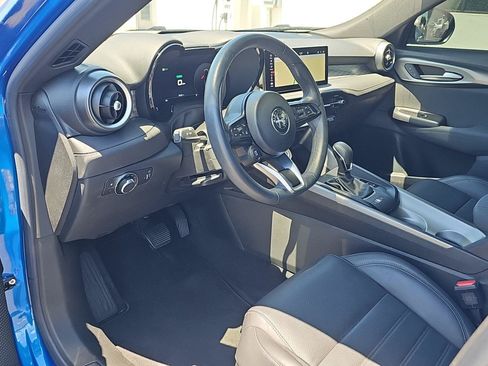Used 2024 Alfa Romeo Tonale Ti w/ Premium Interior Package AWD/4WD image 13