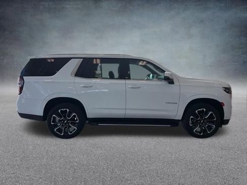 Used 2022 Chevrolet Tahoe LT w/ Luxury Package AWD/4WD image 6