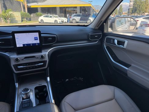 Used 2023 Ford Explorer XLT w/ Equipment Group 202A image 25