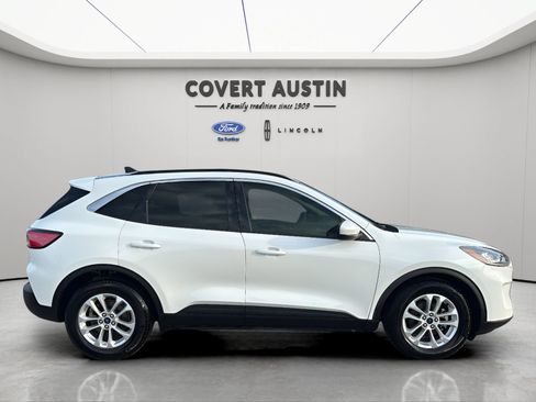Certified 2020 Ford Escape SE FWD image 6