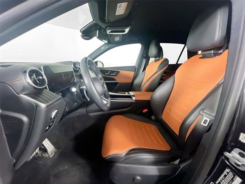 Certified 2023 Mercedes-Benz GLC 300 4MATIC image 19