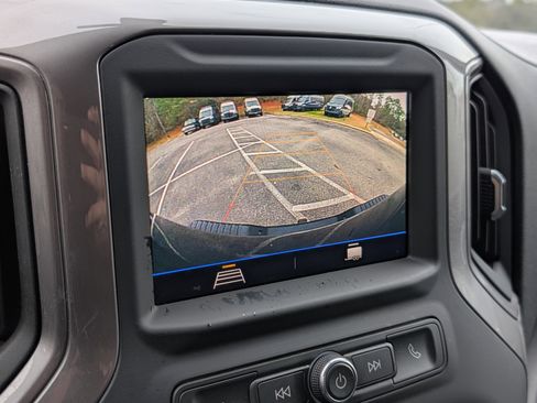 Used 2021 Chevrolet Silverado 2500 Custom w/ Custom Value Package image 26