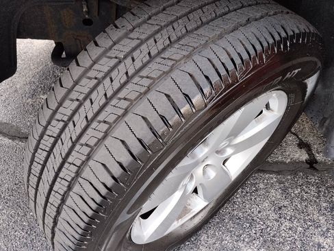 Used 2012 RAM 1500 Express RWD image 11