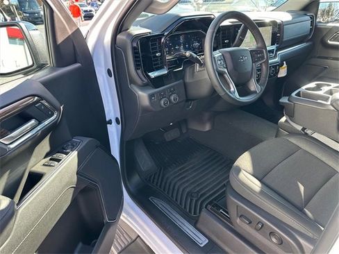 Used 2025 Chevrolet Silverado 1500 RST image 10