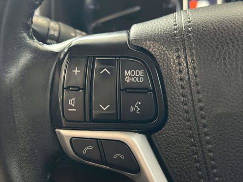 Used 2017 Toyota Highlander XLE w/ Protection Package #3 image 20