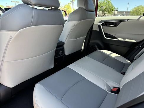 Used 2025 Toyota RAV4 XLE Premium FWD image 17