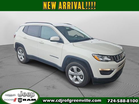 Used 2018 Jeep Compass Latitude w/ Cold Weather Group AWD/4WD image 1