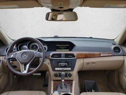 Used 2012 Mercedes-Benz C 250 Sedan image 16