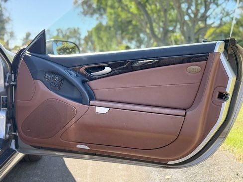 Used 2007 Mercedes-Benz SL 550 image 19