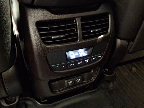 Used 2019 Acura MDX SH-AWD image 11