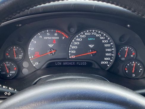 Used 2004 Chevrolet Corvette Convertible w/ Preferred Equipment Group image 28