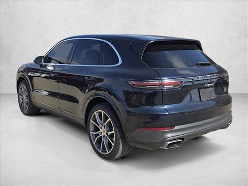 Used 2019 Porsche Cayenne w/ Premium Plus Package image 6