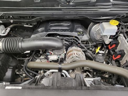 Used 2022 RAM 1500 Laramie AWD/4WD image 36