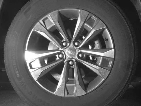 Used 2025 Chevrolet Equinox LT image 13