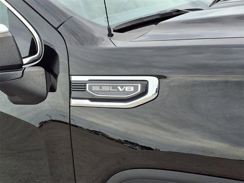 Used 2023 GMC Sierra 1500 SLE image 11